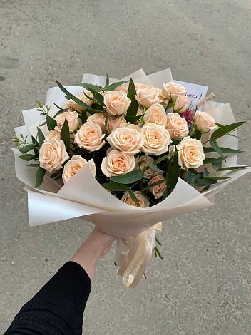 Букет Кремовые розы Латте в Кондратово